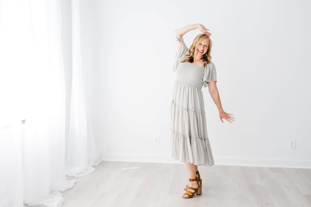 Headshot branding photos of amanda may photos in The White Room Studio in West Knoxville.
